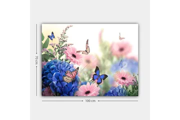 Lerretsbilde 70x100 cm - Fargerik komposisjon av blomster og sommerfugler i et harmonisk naturmiljø - Blå / Rosa / Lilla - Interiør - Maleri & posters - Lerretsbilder