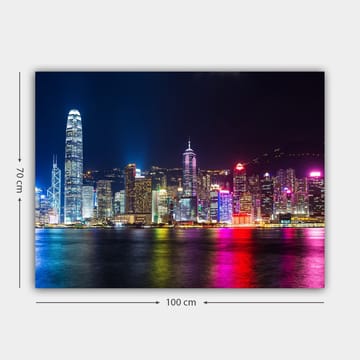 Lerretsbilde 70x100 cm - Fargerik nattutsikt over Hong Kongs skyline med opplyste skyskrapere - Blå / Lilla / Rosa - Interiør - Maleri & posters - Lerretsbilder