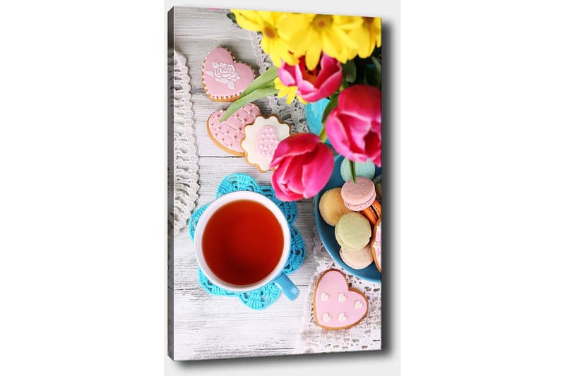 Lerretsbilde 70x100 cm - Fargerik stillhet med en kopp te, blomster og dekorerte kaker - Rød / Rosa / Grønn - Interiør - Maleri & posters - Lerretsbilder
