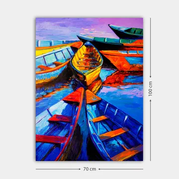 Lerretsbilde 70x100 cm - Flere fargerike båter som ligger i en gruppe på vannoverflaten - Blå / Oransje / Gul - Interiør - Maleri & posters - Lerretsbilder