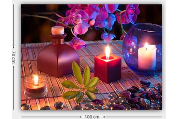 Lerretsbilde 70x100 cm - Fredelig og harmonisk stilleben med lys, blomster og dekorasjoner - Mørk rød / Grønn / Lilla - Interiør - Maleri & posters - Lerretsbilder