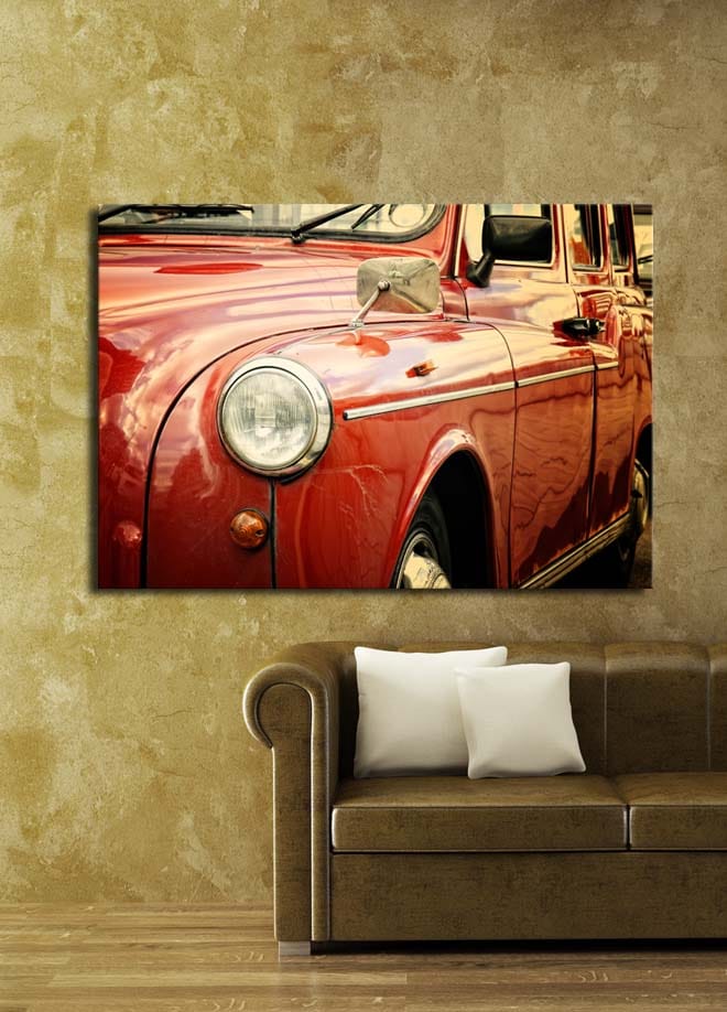 Lerretsbilde 70x100 cm - Klassisk rød bil med kromdetaljer - Rød / Kromgrå - Interiør - Maleri & posters - Lerretsbilder