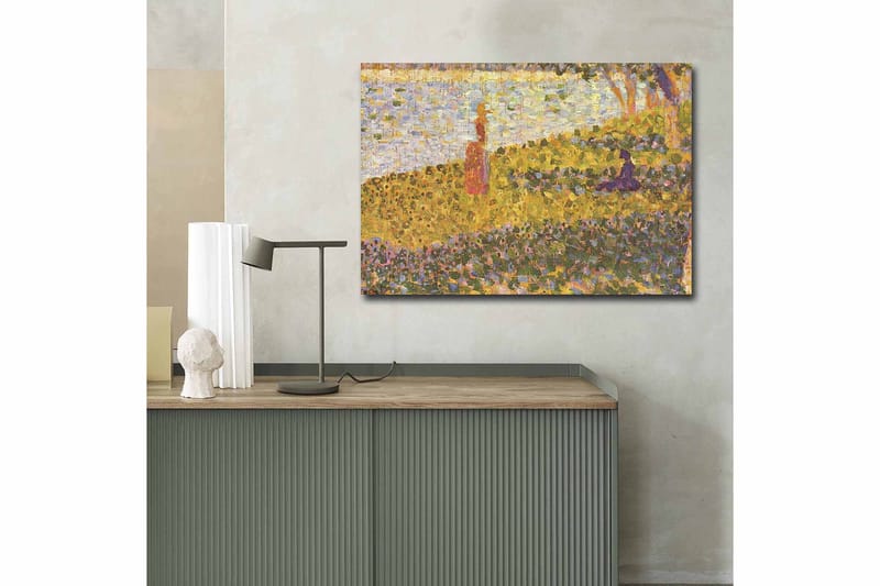 Lerretsbilde 70x100 cm - Kvinne i rød kjole som står på en blomstrende eng ved en innsjø - Gul / Lilla / Grønn - Interiør - Maleri & posters - Lerretsbilder