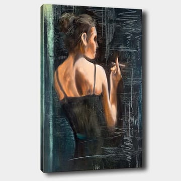 Lerretsbilde 70x100 cm - Kvinne i svart kjole som står med ryggen til betrakteren og holder en sigarett - Mørk blå / Beige / Svart - Interiør - Maleri & posters - Lerretsbilder