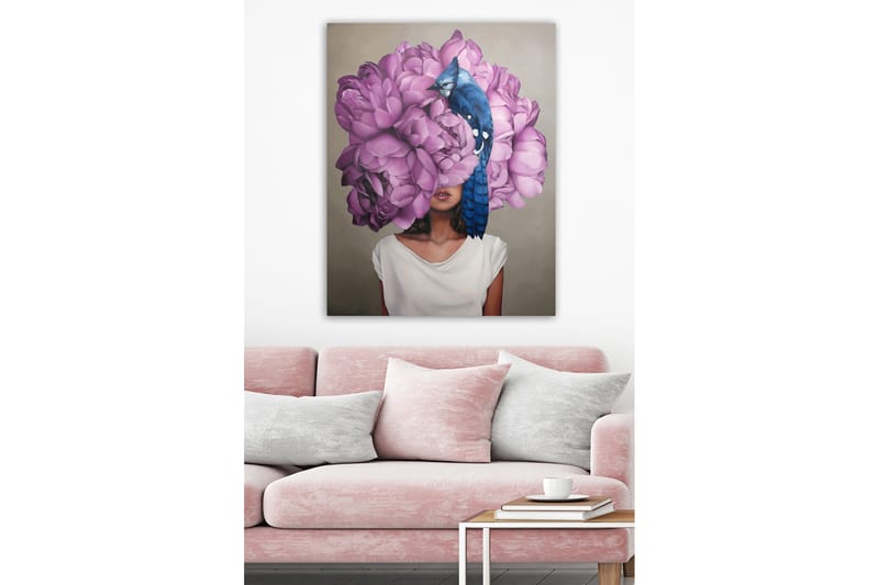 Lerretsbilde 70x100 cm - Kvinne med et hode av store, lilla blomster og en blå fugl som sitter på blomstene - Lilla / Blå - Interiør - Maleri & posters - Lerretsbilder