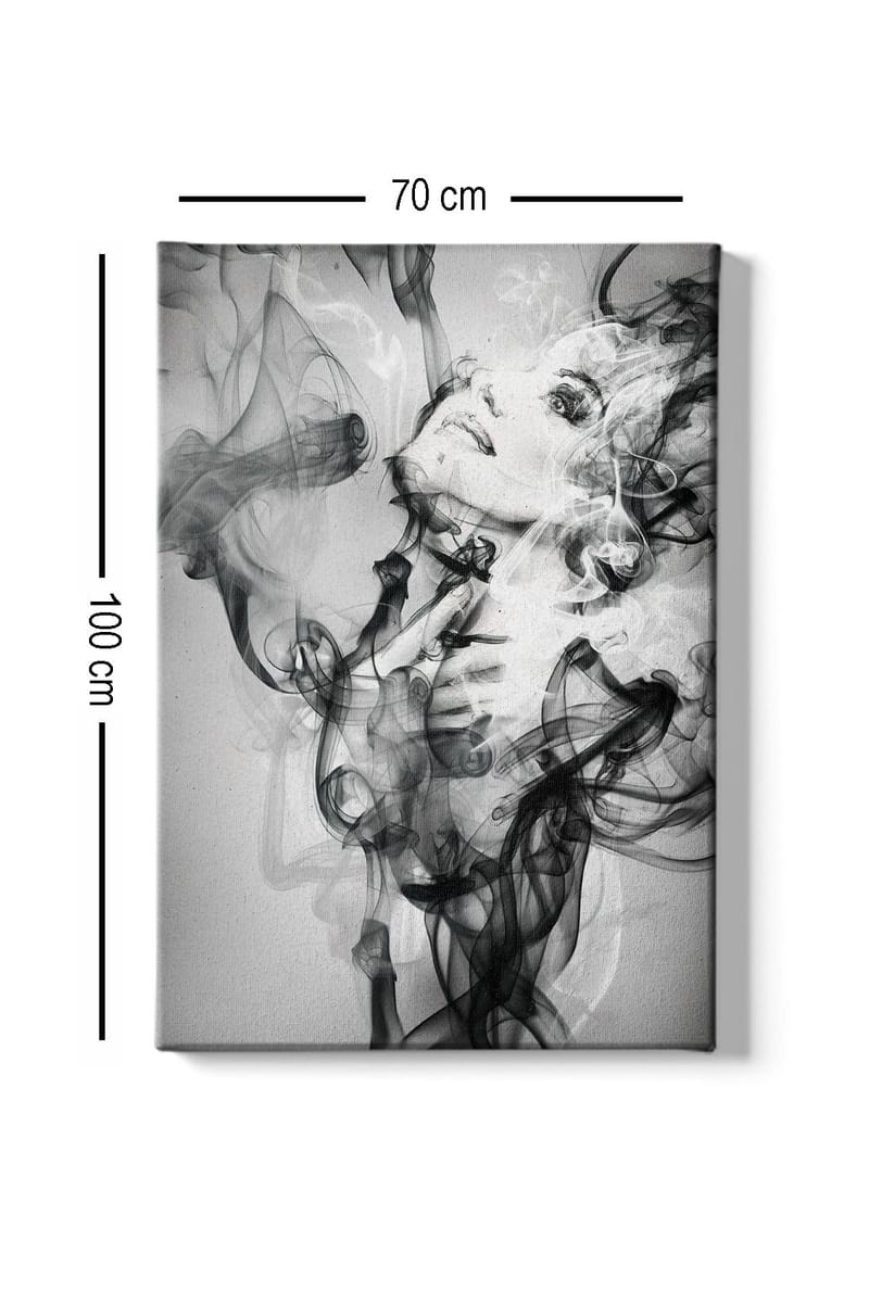 Lerretsbilde 70x100 cm - Kvinne som kommer ut av svevende røykformasjoner - Svart / Grå / Hvit - Interiør - Maleri & posters - Lerretsbilder