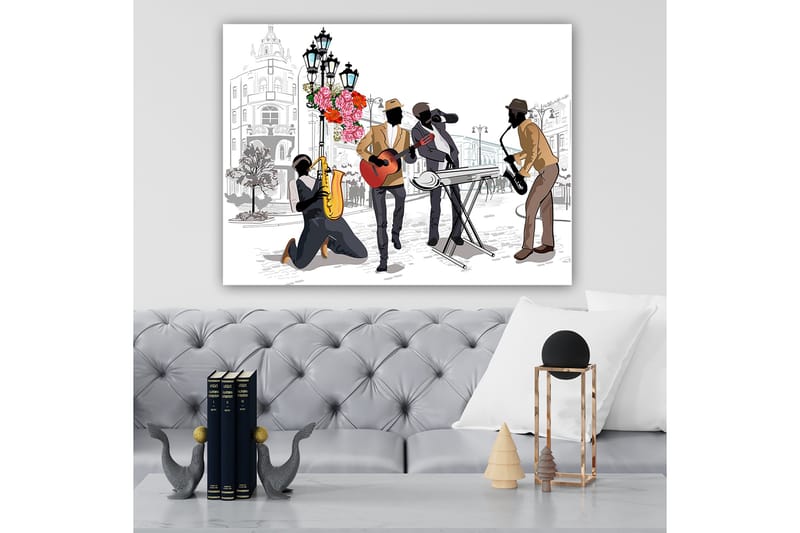 Lerretsbilde 70x100 cm - Livlig musikkscene med fire musikere som spiller forskjellige instrumenter på en gate, omgitt av blomster og lys - Mørk brun / Rød / Svart - Interiør - Maleri & posters - Lerretsbilder
