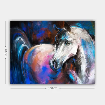 Lerretsbilde 70x100 cm - Majestetisk hvit hest med fargerike detaljer i bakgrunnen - Hvit / Blå / Rosa - Interiør - Maleri & posters - Lerretsbilder