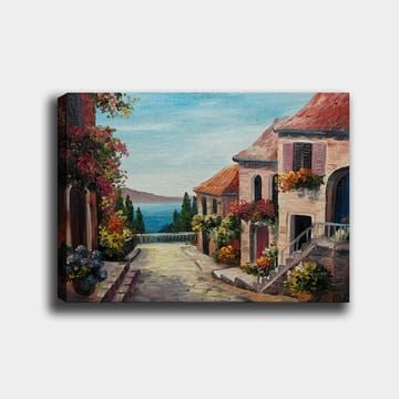 Lerretsbilde 70x100 cm - Malerisk gate med blomster og hus ved sjøen - Blå / Terrakotta / Grønn - Interiør - Maleri & posters - Lerretsbilder