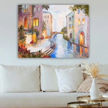 Lerretsbilde 70x100 cm - Malerisk kanal med fargerike hus og en bro som speiler seg i vannet - Lys blå / Lilla / Oransje - Interiør - Maleri & posters - Lerretsbilder