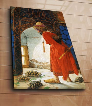 Lerretsbilde 70x100 cm - Mann i rød kappe står i en døråpning og ser på skilpadder på gulvet - Rød / Blå / Beige - Interiør - Maleri & posters - Lerretsbilder