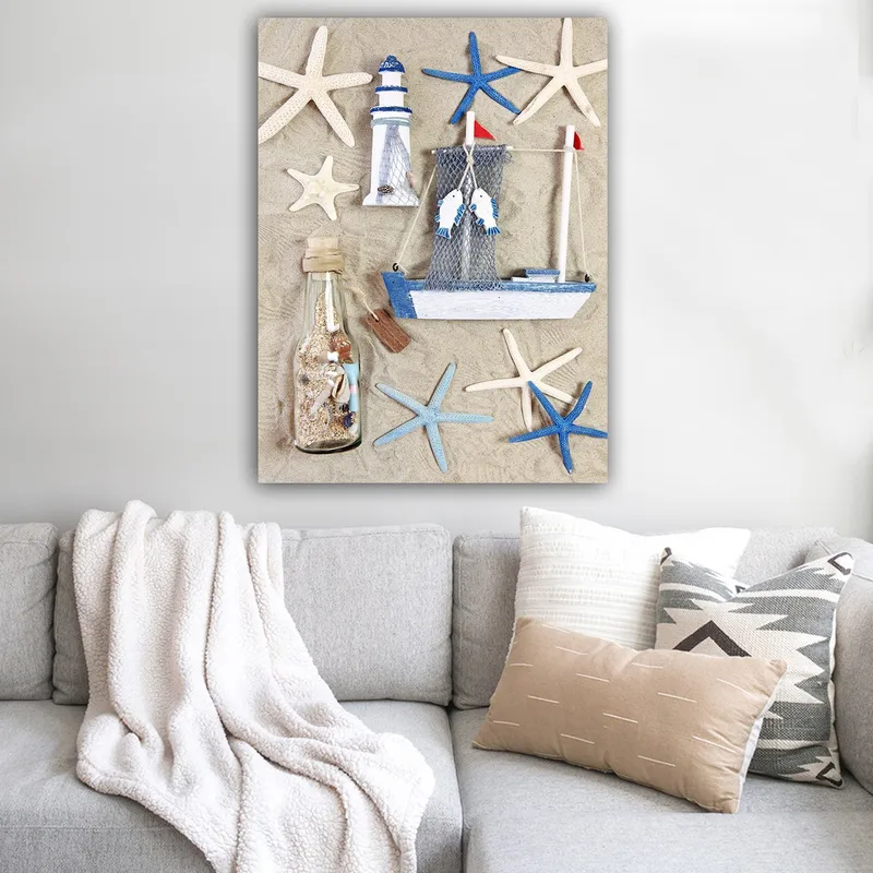 Lerretsbilde 70x100 cm - Maritim komposisjon med båt, fyr og sjøstjerne - Blå / Hvit / Beige - Interiør - Maleri & posters - Lerretsbilder