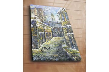 Lerretsbilde 70x100 cm - Melkeveien omgitt av gamle bygninger med snø på takene - Gul / Blå / Hvit - Interiør - Maleri & posters - Lerretsbilder