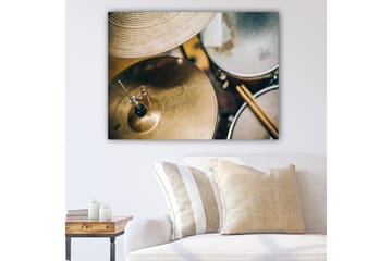 Lerretsbilde 70x100 cm - Nærbilde av et sett med trommer og cymbaler - Gull / Svart / Sølv - Interiør - Maleri & posters - Lerretsbilder