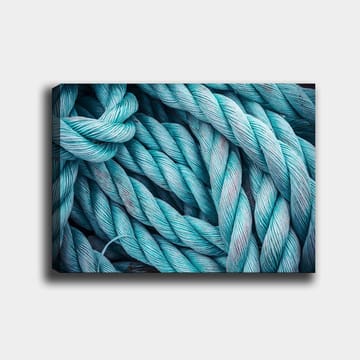 Lerretsbilde 70x100 cm - Nærbilde av sammenflettede tau som skaper en dynamisk og teksturert komposisjon - Turkis / Lys blå - Interiør - Maleri & posters - Lerretsbilder
