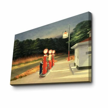 Lerretsbilde 70x100 cm - Nostalgisk bensinstasjon med vintagepumper i naturskjønne omgivelser - Rød / Grønn / Bl�å - Interiør - Maleri & posters - Lerretsbilder