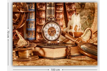 Lerretsbilde 70x100 cm - Nostalgisk samling av antikke gjenstander, inkludert lommeur, bøker og lysestake - Gull / Brun / Beige - Interiør - Maleri & posters - Lerretsbilder