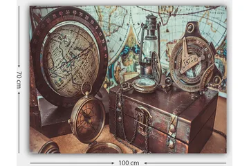 Lerretsbilde 70x100 cm - Nostalgisk samling av navigasjonsverktøy og en globus som fremhever eventyr og utforskning - Brun / Gull / Blå - Interiør - Maleri & posters - Lerretsbilder