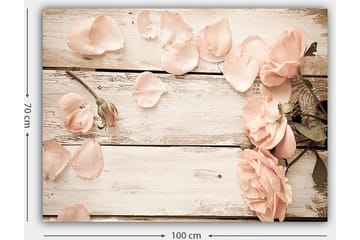 Lerretsbilde 70x100 cm - Romantisk komposisjon av roser og roseblader på en treflate - Lys rosa / Grønn - Interiør - Maleri & posters - Lerretsbilder