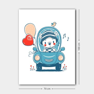 Lerretsbilde 70x100 cm - Søt bjørn i en bil som holder ballonger og ser glad ut - Blå / Rød / Beige - Interiør - Maleri & posters - Lerretsbilder