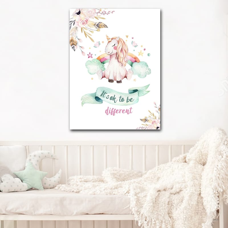 Lerretsbilde 70x100 cm - Søt enhjørning som sitter på skyer med en regnbue i bakgrunnen - Rosa / Mintgrønn / Lys gul - Interiør - Maleri & posters - Lerretsbilder