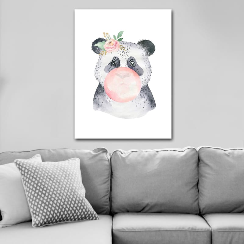 Lerretsbilde 70x100 cm - Søt panda som blåser tyggegummi med en blomst i øret - Grå / Rosa / Grønn - Interiør - Maleri & posters - Lerretsbilder