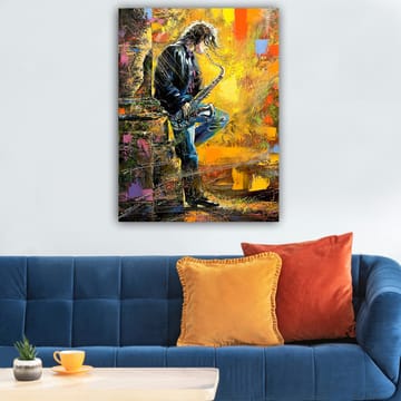 Lerretsbilde 70x100 cm - Saksofonist spiller med lidenskap i et fargerikt miljø - Gul / Blå / Svart - Interiør - Maleri & posters - Lerretsbilder
