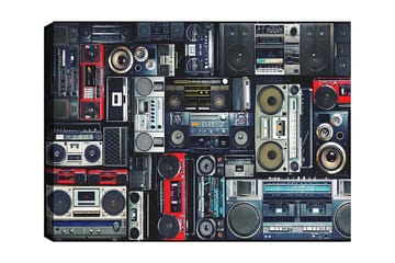 Lerretsbilde 70x100 cm - Samling av retro lydsystemer og kassettspillere i forskjellige størrelser og former - Rød / Svart / Grå - Interiør - Maleri & posters - Lerretsbilder