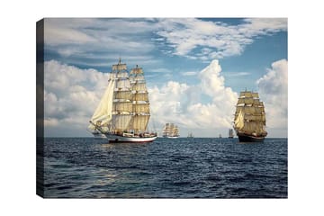 Lerretsbilde 70x100 cm - Seilbåter som navigerer på åpent hav under klar himmel - Blå / Hvit / Beige - Interiør - Maleri & posters - Lerretsbilder