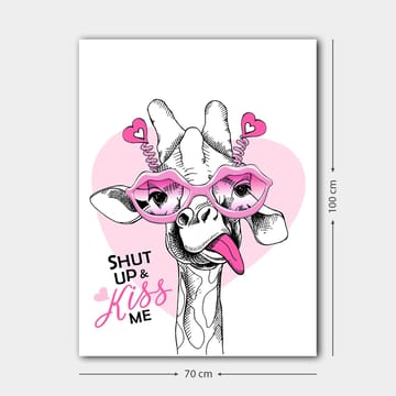 Lerretsbilde 70x100 cm - Sjiraff med store rosa briller og en leken holdning - Rosa / Svart / Hvit - Interiør - Maleri & posters - Lerretsbilder