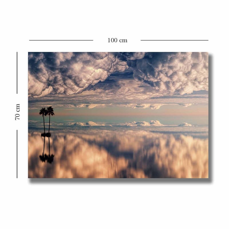 Lerretsbilde 70x100 cm - Stemningsfullt landskapsmaleri med palmer speilet i en drømmeaktig himmel fylt med skyer - Blå / Beige / Hvit - Interiør - Maleri & posters - Lerretsbilder