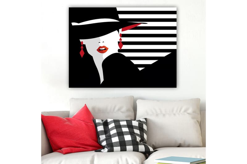 Lerretsbilde 70x100 cm - Stilisert kvinne med hatt og røde detaljer som fremhever ansiktet og smykkene hennes - Svart / Hvit / Rød - Interiør - Maleri & posters - Lerretsbilder