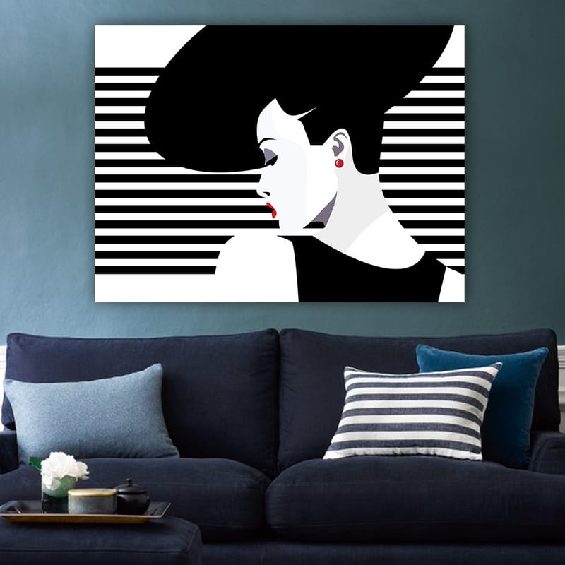 Lerretsbilde 70x100 cm - Stilisert kvinne med stor frisyre i profil, omgitt av svarte og hvite striper - Svart / Hvit / Rød - Interiør - Maleri & posters - Lerretsbilder