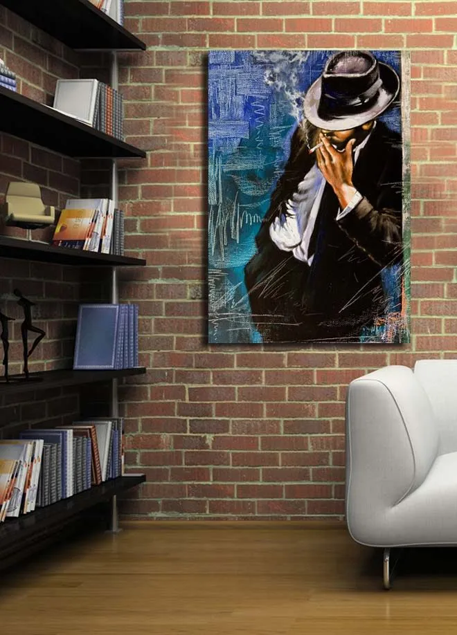 Lerretsbilde 70x100 cm - Stilisert mann i dress som røyker en sigarett, med en mystisk og nostalgisk atmosfære - Mørk blå / Svart / Hvit - Interiør - Maleri & posters - Lerretsbilder