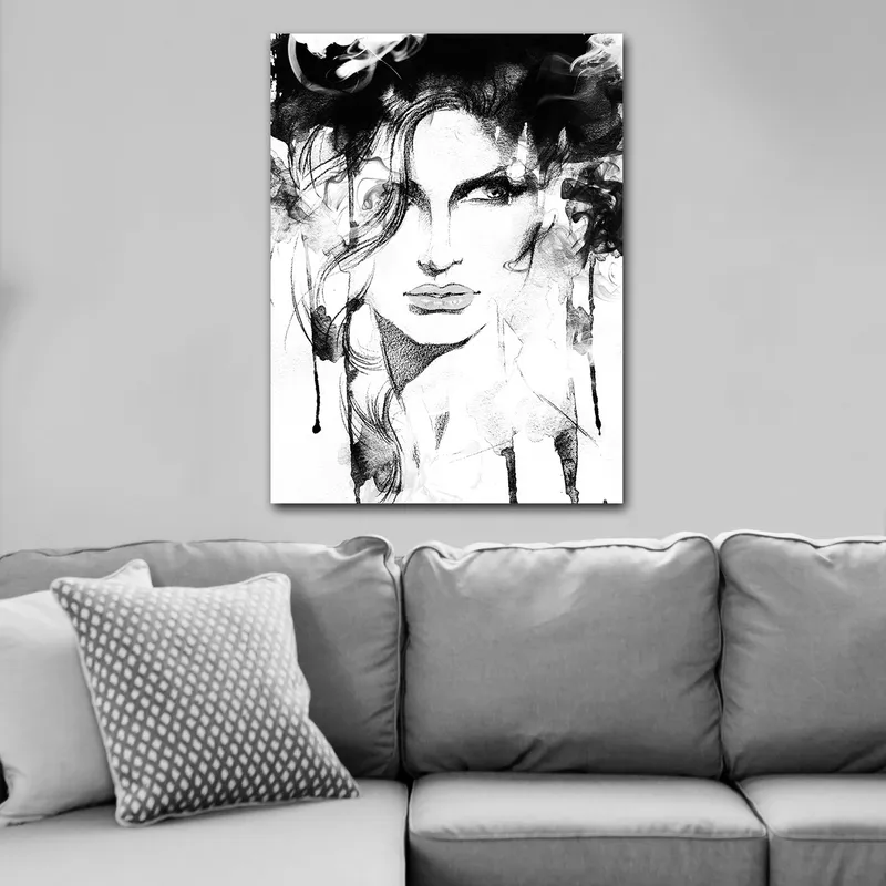 Lerretsbilde 70x100 cm - Stilisert portrett av en kvinne med dramatiske linjer og røykfylte elementer - Svart / Hvit / Grå - Interiør - Maleri & posters - Lerretsbilder