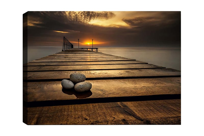 Lerretsbilde 70x100 cm - Stille brygge ved solnedgang med steiner i forgrunnen - Gull / Brun / Grå - Interiør - Maleri & posters - Lerretsbilder