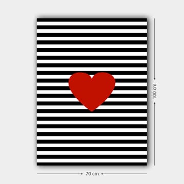 Lerretsbilde 70x100 cm - Stor rød hjerteform mot en bakgrunn av svarte og hvite striper - Rød / Svart / Hvit - Interiør - Maleri & posters - Lerretsbilder