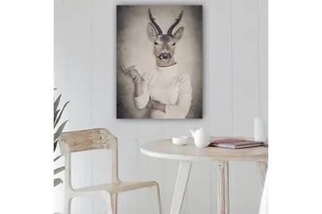Lerretsbilde 70x100 cm - Surrealistisk bilde av en mann med et hjortehode som gestikulerer med hånden - Beige / Grå / Brun - Interiør - Maleri & posters - Lerretsbilder
