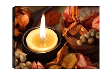 Lerretsbilde 70x100 cm - Tent lyslykt omgitt av tørkede blomster og frø - Gul / Oransje / Brun - Interiør - Maleri & posters - Lerretsbilder