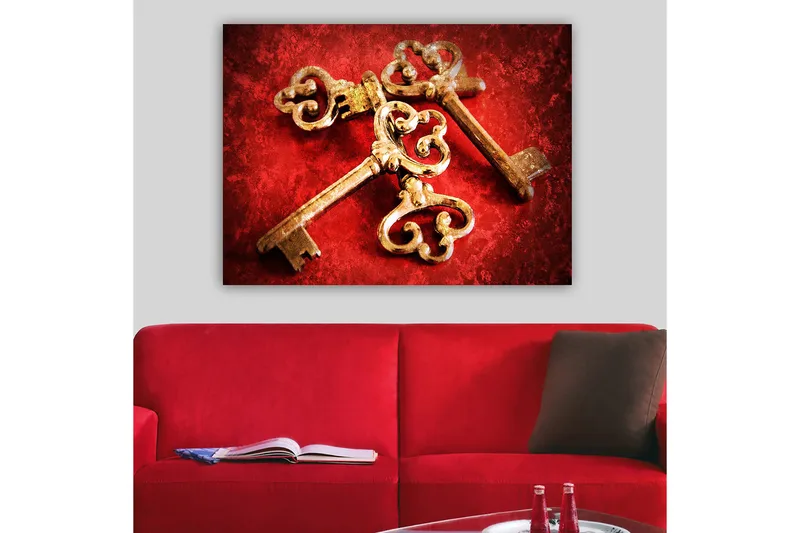 Lerretsbilde 70x100 cm - To antikke nøkler med dekorative detaljer på rød bakgrunn - Gull / Rød - Interiør - Maleri & posters - Lerretsbilder