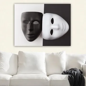 Lerretsbilde 70x100 cm - To masker, en svart og en hvit, som symboliserer kontrasterende følelser eller identiteter - Svart / Hvit - Interiør - Maleri & posters - Lerretsbilder