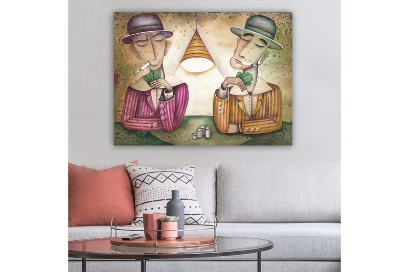 Lerretsbilde 70x100 cm - To menn som spiller kort under en lampe, med sigaretter i munnen og et konsentrert uttrykk - Lilla / Grønn / Beige - Interiør - Maleri & posters - Lerretsbilder