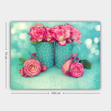 Lerretsbilde 70x100 cm - To turkise krus fylt med rosa roser - Turkis / Rosa - Interiør - Maleri & posters - Lerretsbilder