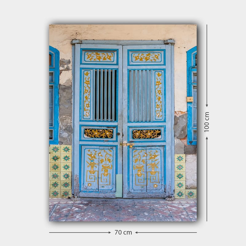 Lerretsbilde 70x100 cm - Vakker blå dør med gulldetaljer og dekorative mønstre - Blå / Gull - Interiør - Maleri & posters - Lerretsbilder