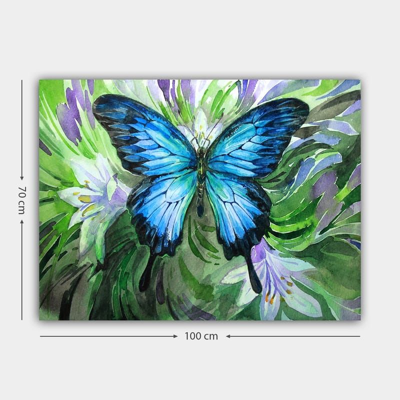 Lerretsbilde 70x100 cm - Vakker blå sommerfugl som svever over grønne og lilla planter - Blå / Grønn / Lilla - Interiør - Maleri & posters - Lerretsbilder