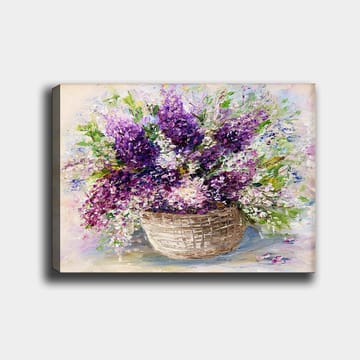 Lerretsbilde 70x100 cm - Vakker blomsterbukett i en kurv med lilla og hvite blomster - Lilla / Hvit / Grønn - Interiør - Maleri & posters - Lerretsbilder