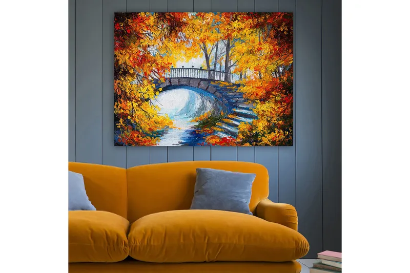 Lerretsbilde 70x100 cm - Vakker bro omgitt av høstfargede trær og blader - Oransje / Gul / Blå - Interiør - Maleri & posters - Lerretsbilder