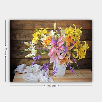 Lerretsbilde 70x100 cm - Vakker bukett med fargerike blomster i en hvit vase - Gul / Rosa / Lilla - Interiør - Maleri & posters - Lerretsbilder