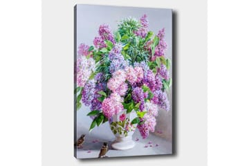 Lerretsbilde 70x100 cm - Vakker bukett med syrinblomster i en hvit vase - Lilla / Grønn / Hvit - Interiør - Maleri & posters - Lerretsbilder