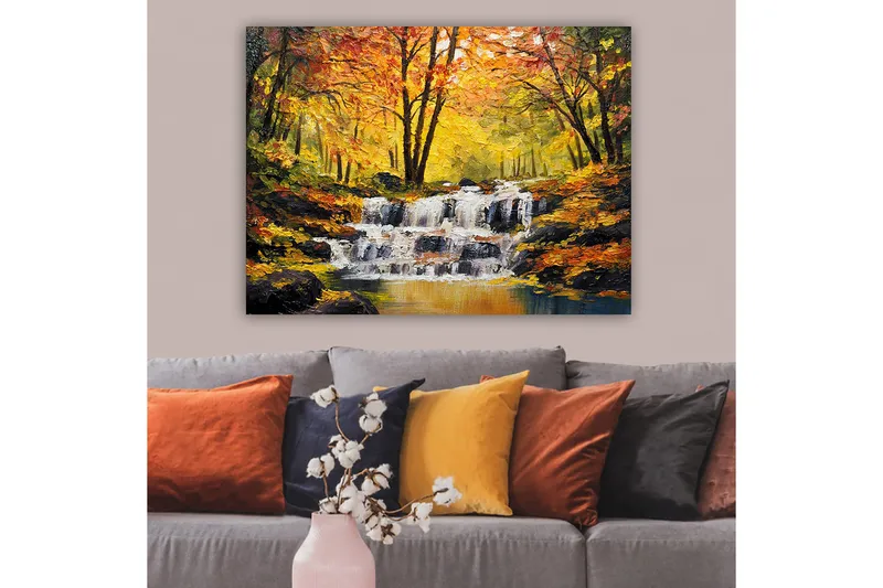 Lerretsbilde 70x100 cm - Vakker høstscene med en rislende foss omgitt av fargerike trær i gult og oransje - Gul / Oransje / Brun - Interiør - Maleri & posters - Lerretsbilder